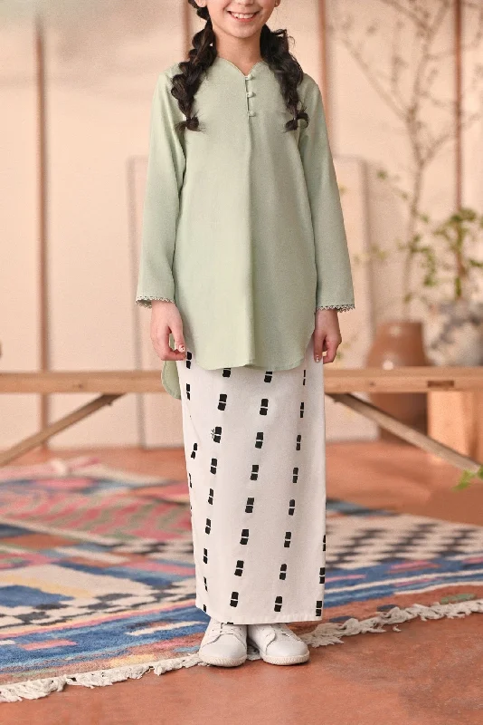 The Heiwa Folded Skirt - Sora corduroy skirt cozy