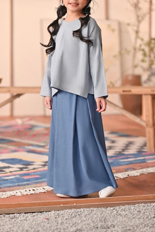 The Heiwa A-Line Skirt - Blue West seamless skirt comfort