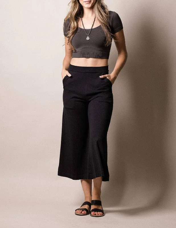 Bamboo Crop Pants - Black Classic Pleated Pants