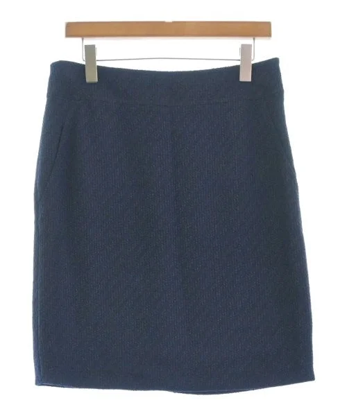 AKRIS punto Knee length skirts wrap skirt elegant