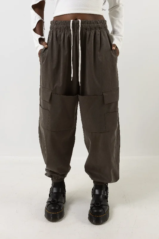MOUNTAIN CARGO PANTS High-Waist Jeans
