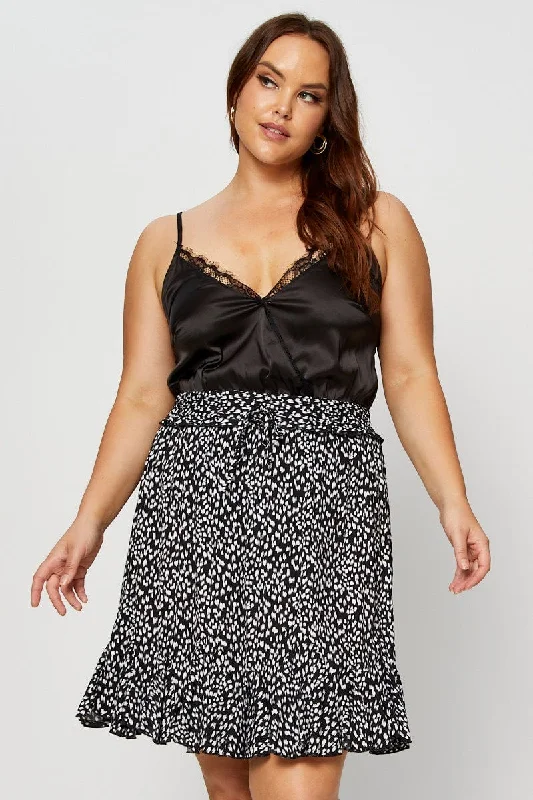 Geo Print Mini Skater Skirt Ruffle Hem corduroy skirt comfortable