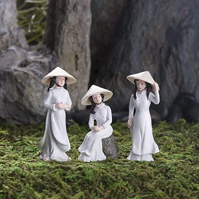 Vietnamese Ladies dressed in Traditional Áo Dài: Zen Garden Fairy Garden Miniatures Turtleneck Neckline Stylish