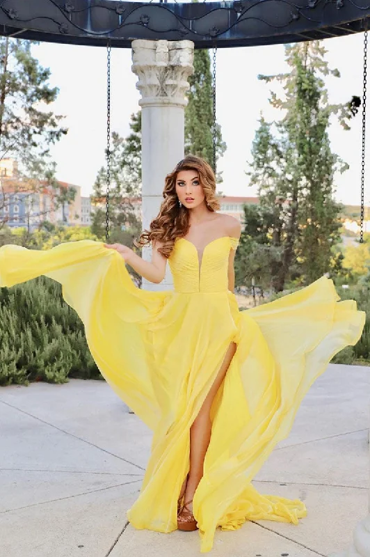 Yellow chiffon long prom dress yellow chiffon evening dress Halter Neckline Beach