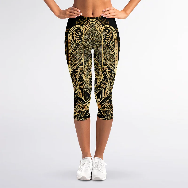 Gold Hamsa Hand Print Women's Capri Leggings Cozy Full-Length Workout Leggings
