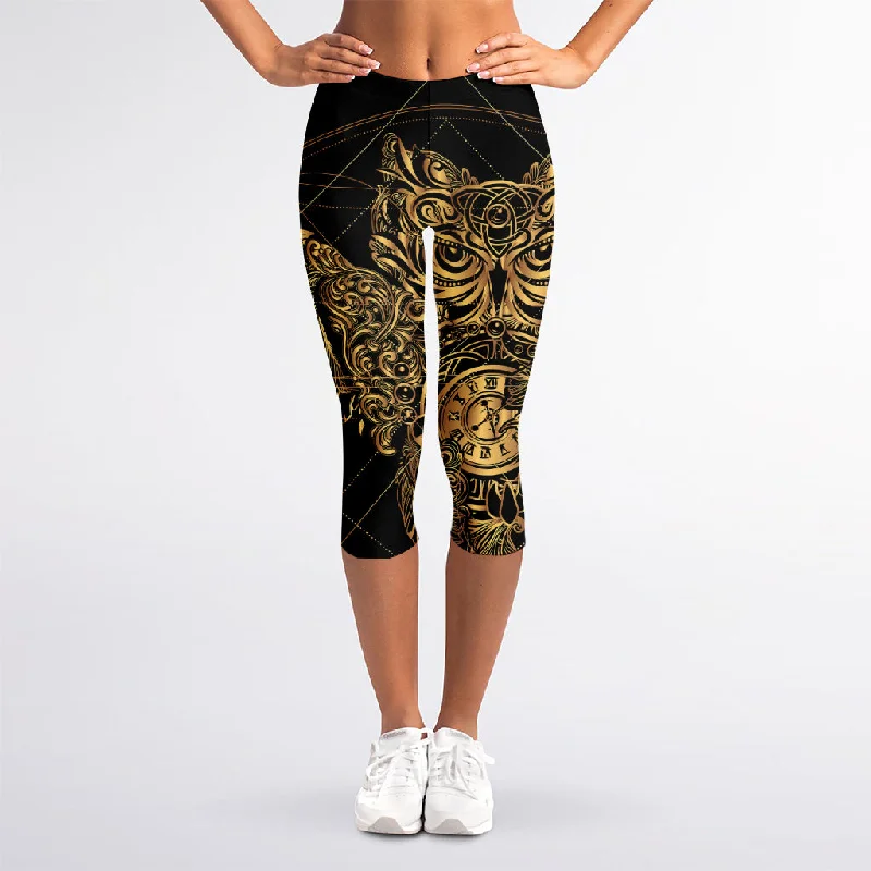 Golden Spiritual Owl Print Women's Capri Leggings Trendy Minimalist Leggings