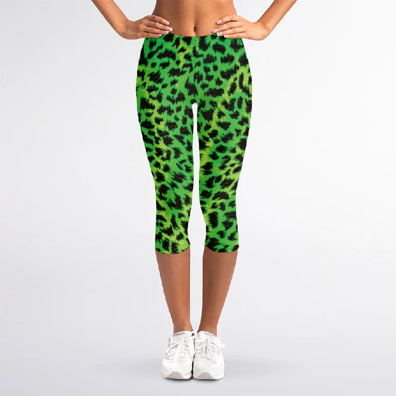 Green And Black Cheetah Print Women's Capri Leggings Fashionable Sports Leggings