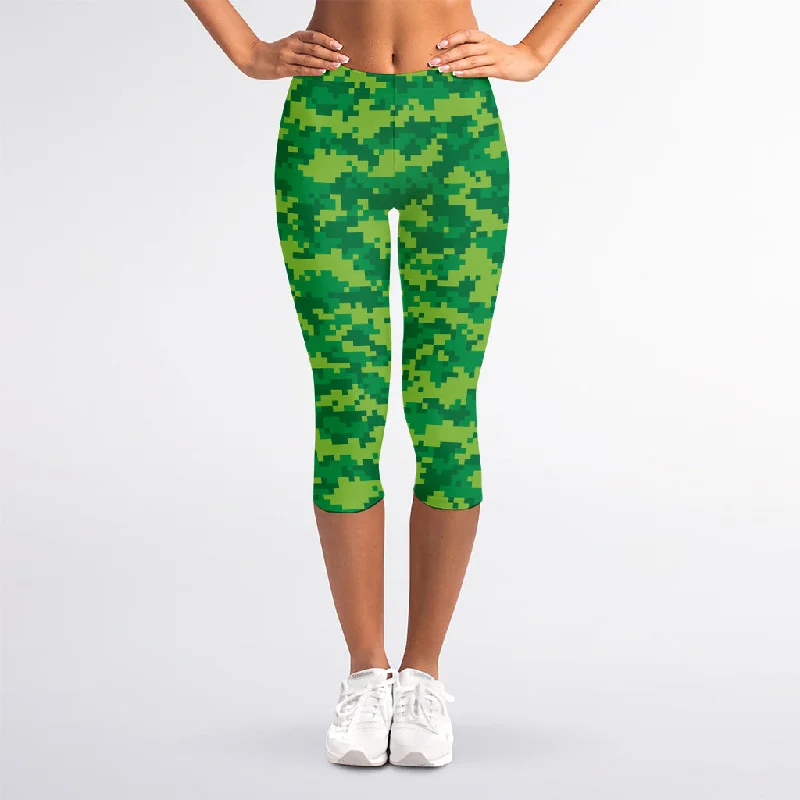 Green Digital Camo Pattern Print Women's Capri Leggings Cozy Oversized Leggings