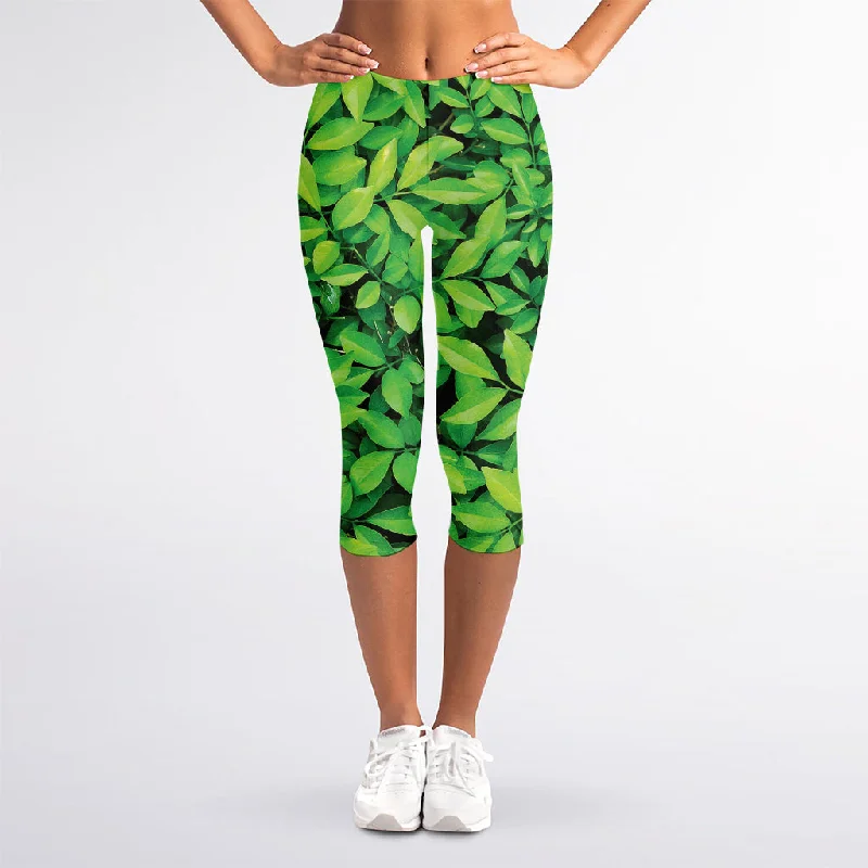 Green Leaf Print Women's Capri Leggings Fashionable Sports Leggings
