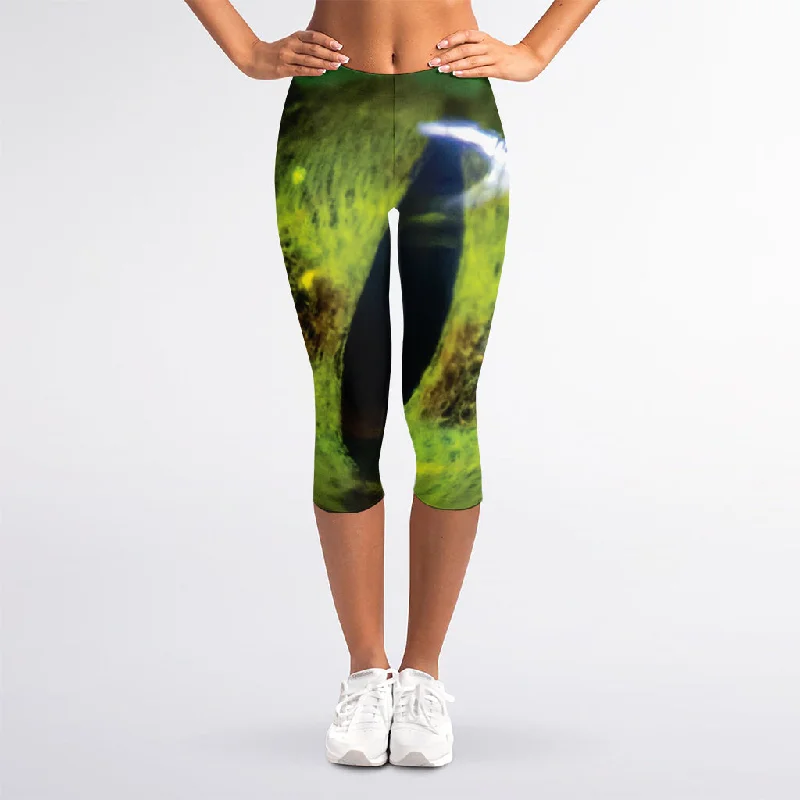 Green Snake Eye Print Women's Capri Leggings Stylish Colorful Activewear Leggings