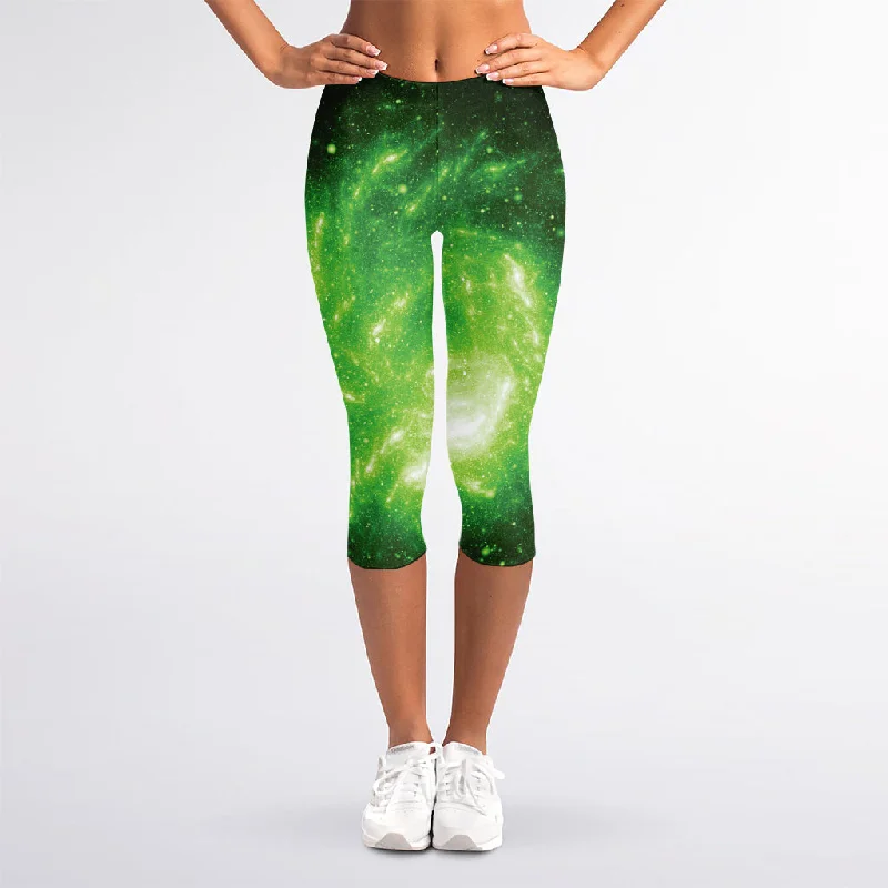 Green Sparkle Galaxy Print Women's Capri Leggings Fashionable Quick-Dry Yoga Pants