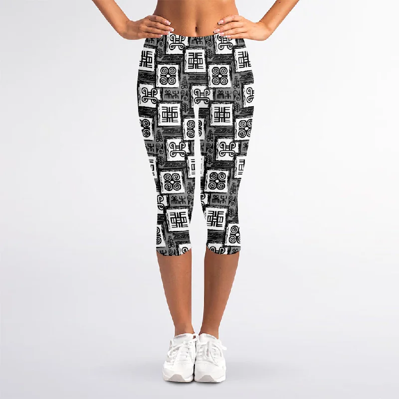 Grey African Adinkra Symbols Print Women's Capri Leggings Fashionable Plus-Size Activewear
