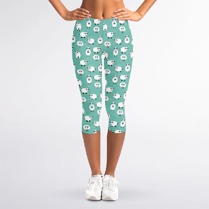 Little Sheep Pattern Print Women's Capri Leggings Comfortable Classic Yoga Leggings