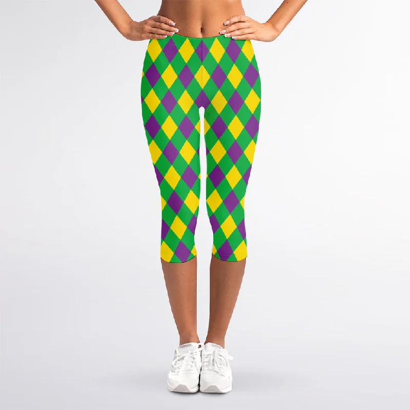 Mardi Gras Plaid Pattern Print Women's Capri Leggings Cozy Mid-Rise Workout Leggings