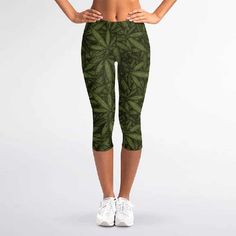 Marijuana Leaf Pattern Print Women's Capri Leggings Stylish Side-Stripe Leggings