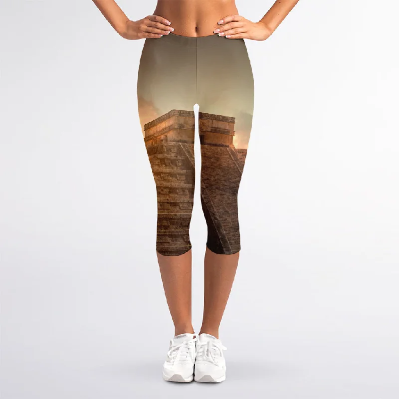 Mayan Pyramid Print Women's Capri Leggings Trendy Sweat-Wicking Workout Leggings