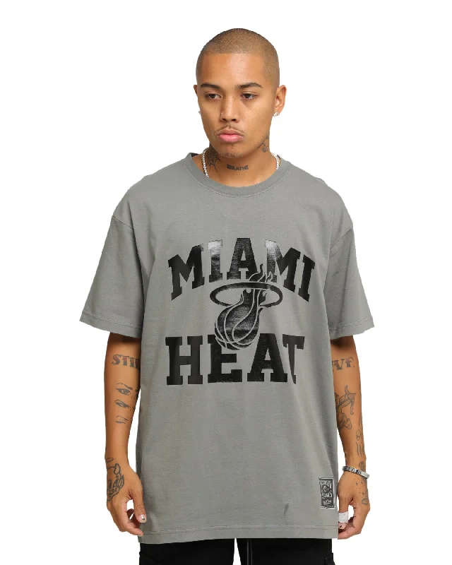 Mitchell & Ness Miami Heat Gun Metal Traditional T-Shirt Gunmetal Collared Crew Neck Turtle Neck