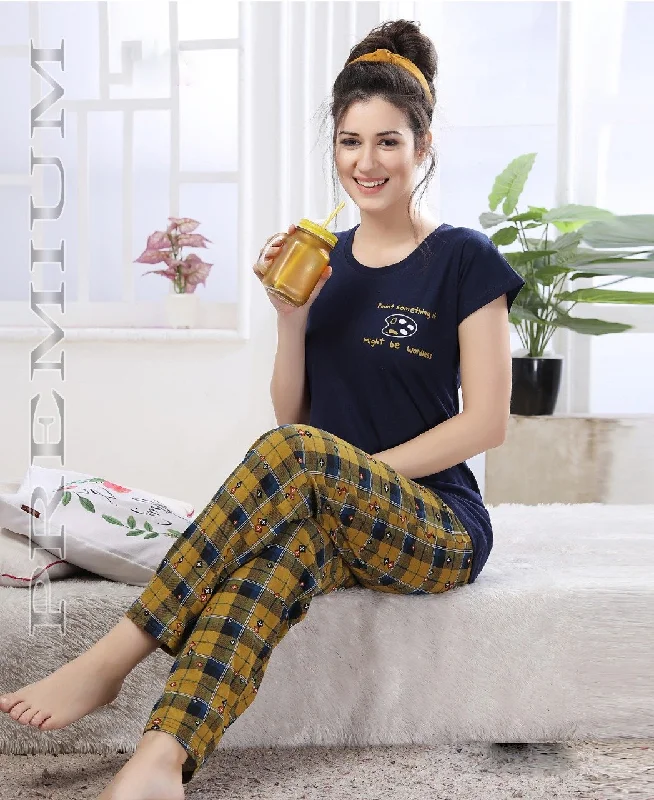 Black T-shirt and Pajamas Night Wear Set for Women Seamless Knitted Crochet
